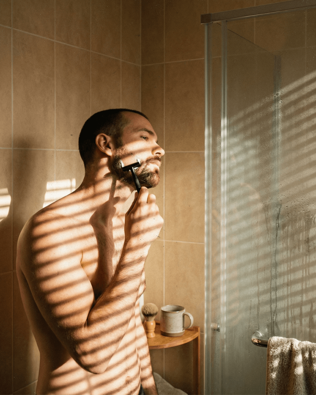 Comment utiliser un rasoir de sûreté sans se couper : guide pas à pas 2026 - Shavo