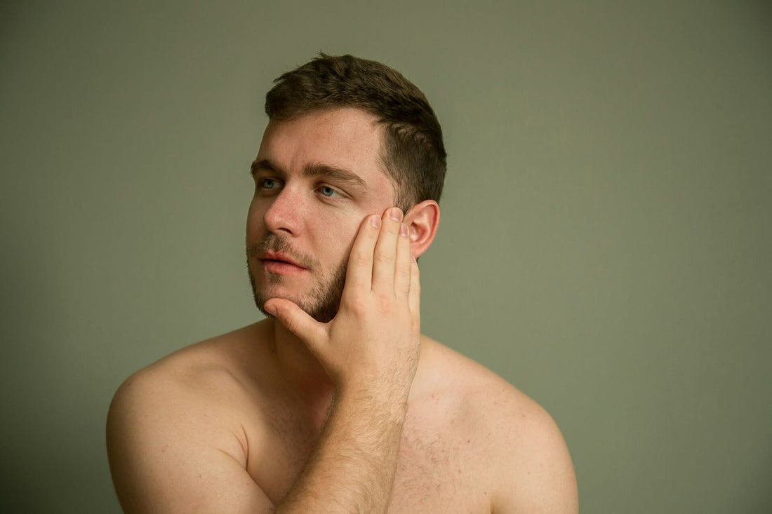 Acné et rasage : quel rasoir choisir quand on a des boutons